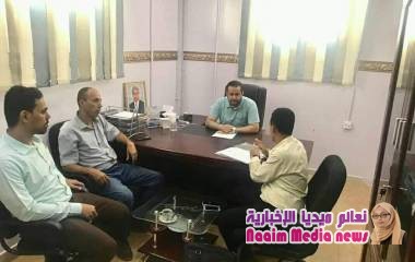 وكيل وزارة الشباب والرياضة لقطاع الشباب يناقش البرامج الشبابية والثقافية مع مدير مكتب الوزارة بتعز