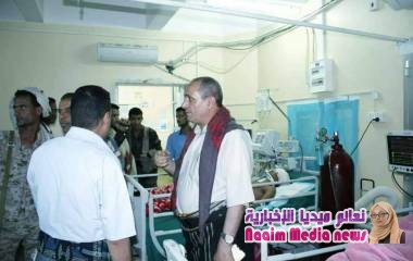 وكيل أول المحافظة يزور الجرحى في عدد من مستشفيات المدينة ويطمئن على صحتهم 