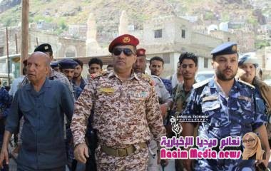 قائد محور تعز يتفقد احياء المدينة القديمة