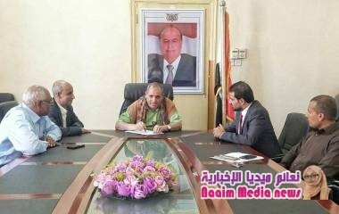 وكيل أول محافظة تعز يلتقي مدير عام مؤسسة الرحمة 
