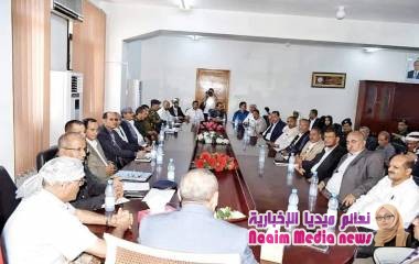 اجتماع موسع بتعز يناقش الاستعدادات لتنفيذ الإختبارات العامة للمرحلة الثانوية