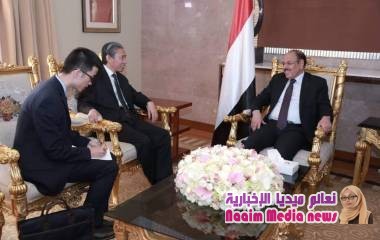 نائب رئيس الجمهورية يلتقي السفير الصيني لدى اليمن