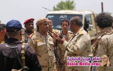 قائد محور تعز يتفقد الجبهة الشرقية ويؤكد: "النصر قادم"