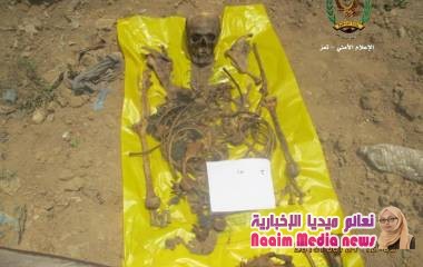 الأجهزة الأمنية تنتشل رفاة جثتين متحللتين في حي سوق الصميل