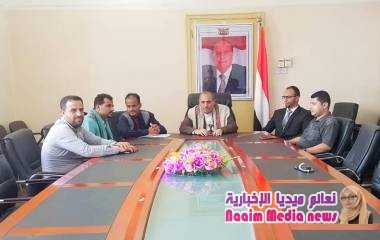 وكيل المحافظة يناقش مع ممثلين عن المبادرات الشبابية إقامة مؤتمر الشباب بتعز  