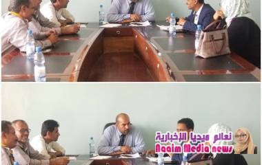 مدير عام مكتب الشباب ونائب رئيس جامعة تعز يناقشان الترتيبات لإطلاق المخيم الصيفي الثاني بالمحافظة