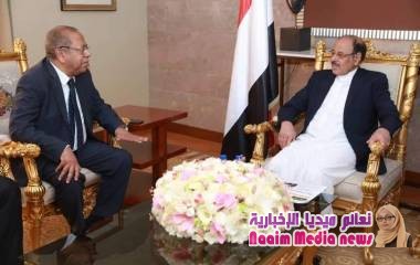 نائب الرئيس يستمع إلى شرح عن أوضاع الجاليات اليمنية في الدول الشقيقة والصديقة