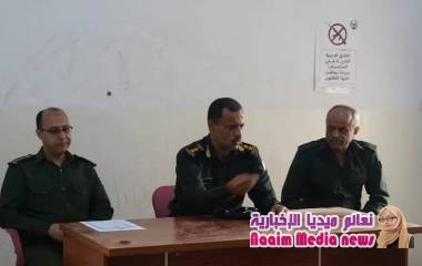 شرطة تعز تعقد لقاء مع عقال الحارات في مديرية صالة لمناقشة الوضع الأمني في المديرية