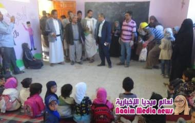 النقيب يزور مدارس مشرعه وحدنا لتفقد سير الامتحانات