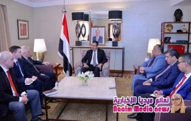 رئيس الوزراء يناقش مع السفير الروسي مستجدات الأوضاع على الساحة الوطنية