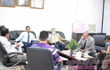 اجتماع لنائب وزير التعليم العالي مع رؤساء الجامعات في تعز يؤكد على ضرورة التهيئة مطلع يوليو القادم مع الأخذ بالاحترازات