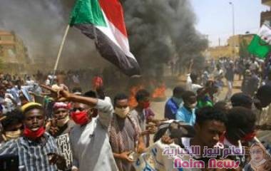 مظاهرات السودان: مئات الآلاف يتظاهرون من أجل "تصحيح مسار الثورة"