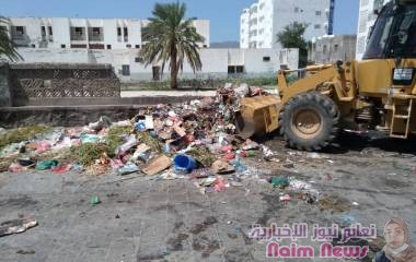 صور ل حملة نظافة شاملة لرفع القمامة ومخلفات الاضاحي بخور مكسر