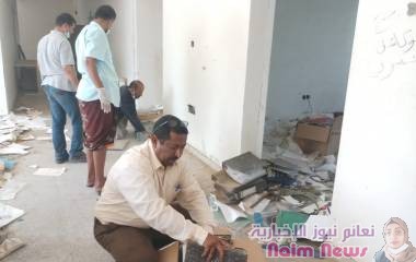 بعد تشكيها برئاسة مدير فرع الصحة بصبر الموادم لجنة نقل إرشيف مكتب الصحة بالمحافظة تستكمل عملية النقل للمرحلة الأولى من ارشيف الموارد البشرية من المبنى السابق لمقر المختبر المركزي