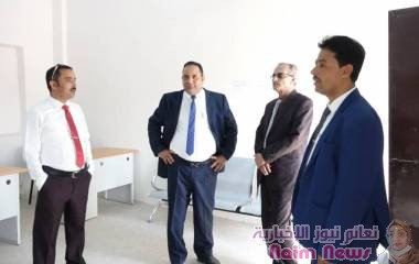 محافظ شبوة يبحث اوضاع كلية المجتمع بالمحافظة.