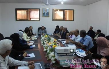 وزير الصناعة يبحث مع قيادات ومنتسبي الوزارة برنامج عمل المرحلة القادمة