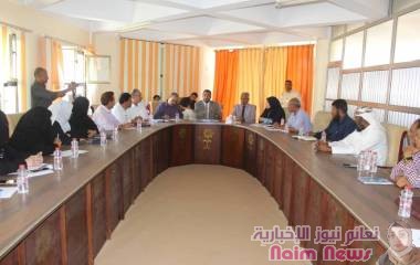 الوزير العكبري يتفقد مكتب وزارة التربية والتعليم بمحافظة عدن