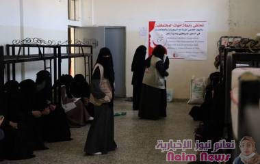 أمهات المختطفين تحتفي باليوم العالمي للمرأة مع السجينات والمحتجزات في سجن النساء بمحافظة تعز*