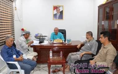 *في اجتماعة اليوم بمبنى الادارة العامة بالعاصمة عدن اليوم*