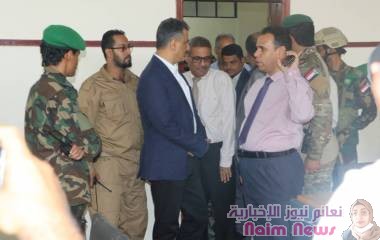 محافظ عدن والوكيل المساعد بوزارة التربية يدشنان عملية تصحيح اختبارات الثانوية العامة في كنترول عدن   