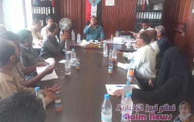 بحضور وكيل محافظة لحج صلاح الداؤودي.. *مدير عام المنصورة يكرم اللاعبين الحائزين على المراكز الثلاثة الأولى في "