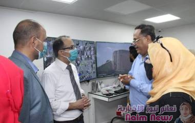 بحيبح يطلع على اللمسات الاخيره لتأهيل مستشفى عدن