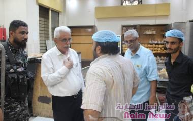 الصناعة بعدن تغلق خمسة أفران متلاعبة بأسعار الروتي بمديرية المنصورة