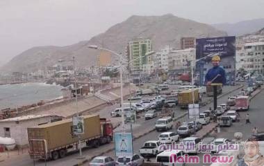 بالصور.. وصول حاويات محملة بالاموال المطبوعة الى البنك المركزي ومصدر يكشف الى هذا السعر سيصل الدولار