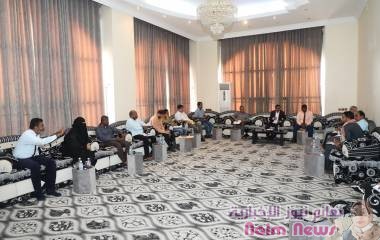 محافظظ حضرموت يرأس اجتماعاً لبحث جملة من المواضيع وخصوصاً ما يتعلق بمعيشة وحياة المواطنين البحسني: على مديرو المكاتب القيام بواجباتهم على أكمل وجه، وتنفيذ التكليفات كلاً حسب اختصاصه