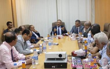 أجتماع موسع بعدن يناقش سبل تحسين وتنشيط خدمات موانئ عدن 