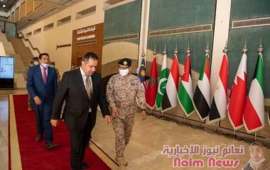 رئيس الوزراء يزور مركز القوات المشتركة ويعقد اجتماع مع قيادتها