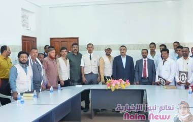 ابن الوزير يُكرم طاقم المخيم الطبي الجراحي لمؤسسة كردوس للتنمية في شبوة