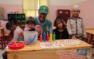 فريق مركز الملك سلمان للإغاثة يزور مشروع الاستجابة لاحتياجات تنمية القدرات المحلية لتعليم طلاب محو الأمية وذوي الإعاقة بعدن  