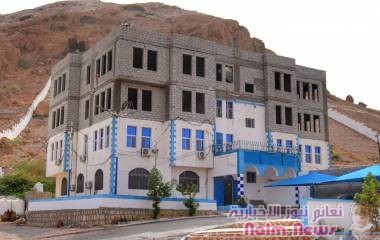 العميد السعيدي والوكيل بارزيق يتفقدان الأعمال الإنشائية في مشروع المبنى الرئيس لمقر المؤسسة الاقتصادية بالمكلا