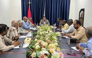 الوزير السقطري يترأس اجتماعاً موسعاً لمناقشة وضع وعمل المحاجر الزراعية في المنافذ 