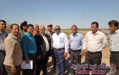 بتوجيهات معالي النائب العام.. رئيس نيابة استئناف الأموال العامة بعدن ينزل إلى موقع تسرب الديزل بالبريقة ويوضح