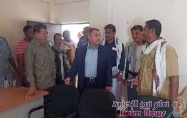 أمين عام محلي أبين يتفقد سير العمل في مكاتب مديرية خنفر