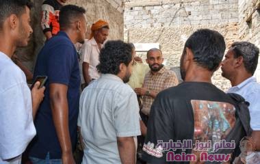 مدير عام صيرة يوجه بصيانة الصرف الصحي للحفاظ على عمارة سكنية في الخساف