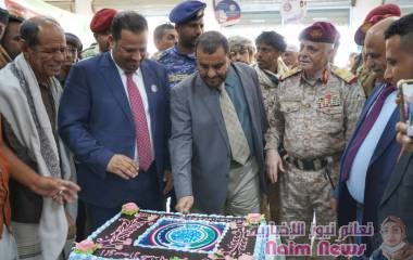 المدير العام للمؤسسة الاقتصادية اليمنية يدشن معرض الشهر الكريم بمدينة سيئون