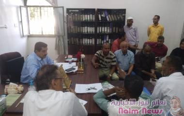 عدن/ تابت قاسم -يجتمع مدراء الدوائر ورؤساء الأقسام