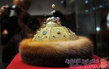 روسيا تكشف في الهند عن قبعة "مونوماخ" المثقلة بالحجارة الكريمة