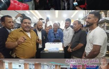 وكيل محافظة لشؤون المديريات ومدير مكتب الصناعه يفتتحان هايبر أكلس كلوسف هوم للاواني المنزليه والهدايا والتحف في مول النخيل