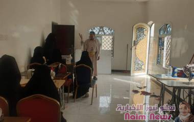 الخليدي : يثمن الدور الريادي للمرأة في نسج المهارات الحياتية والحرف بمركزها بالمديرية ..