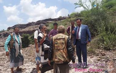 مديرعام الأوقاف بتعز يزور مديرية المعافر ويتفقد عدداً من أراضي الأوقاف فيها